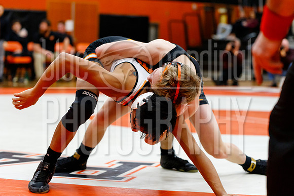 01-10-2019 Palmyra Varsity vs East Pennsboro Wrestling Match - JZ-155