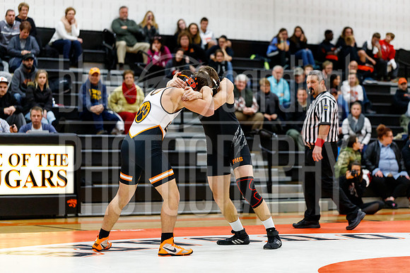 01-10-2019 Palmyra Varsity vs East Pennsboro Wrestling Match - JZ-111